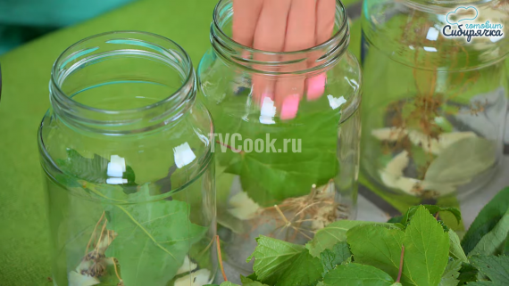 Маринованные огурцы с уксусом без стерилизации и сахара Маринованные огурцы с уксусом без стерилизации и сахара