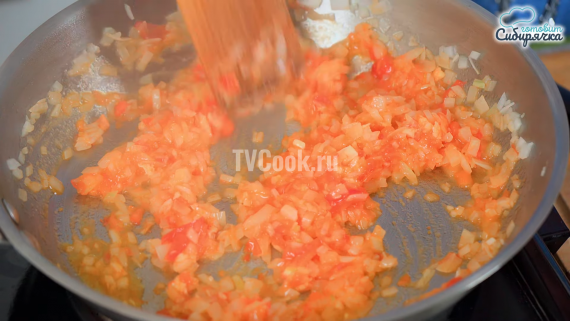 Закусочные баклажанные рулетики с фаршем и рисом Закусочные баклажанные рулетики с фаршем и рисом