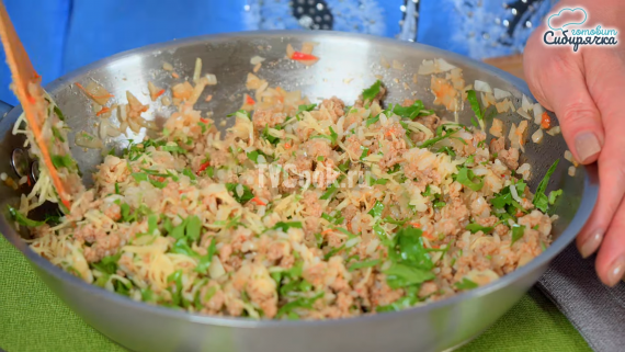 Закусочные баклажанные рулетики с фаршем и рисом Закусочные баклажанные рулетики с фаршем и рисом