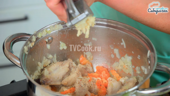 Куриный суп со сливочным сыром и овощами Куриный суп со сливочным сыром и овощами