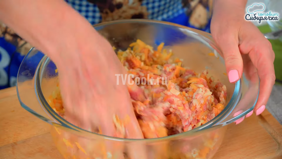 Болгарские перцы фаршированные мясным фаршем с рисом Болгарские перцы фаршированные мясным фаршем с рисом