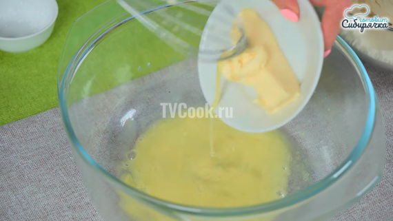Сладкий яблочный пирог с корицей Сладкий яблочный пирог с корицей