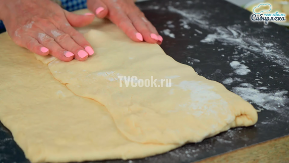 Сладкий яблочный пирог с корицей Сладкий яблочный пирог с корицей