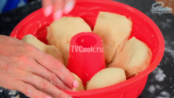 Сладкий яблочный пирог с корицей Сладкий яблочный пирог с корицей