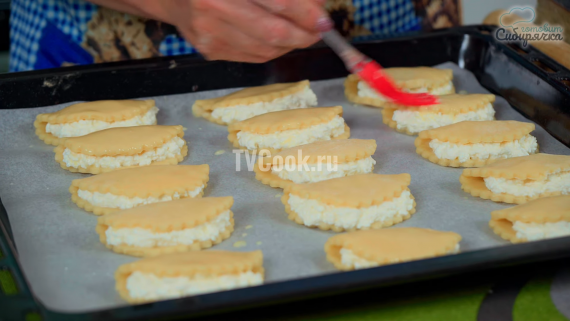 Сладкие сочники из песочного теста с творогом Сладкие сочники из песочного теста с творогом