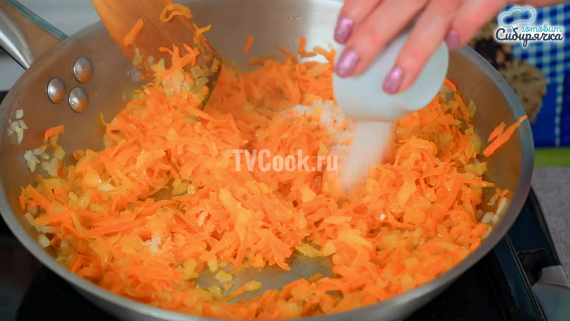 Тефтели из фарша с рисом в томатном соусе на сковороде Тефтели из фарша с рисом в томатном соусе на сковороде