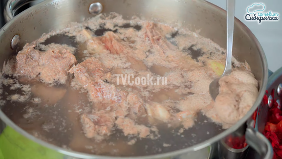 Борщ с говядиной и овощами классический. Борщ с говядиной и овощами классический.