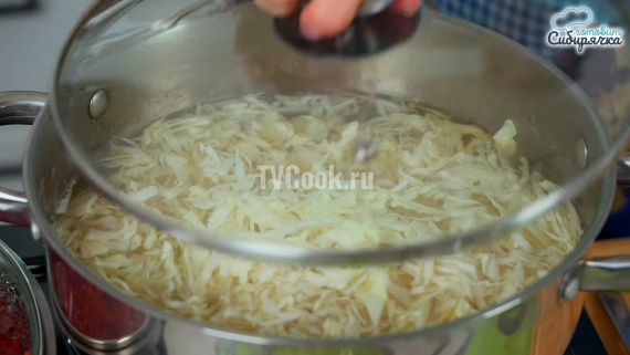Борщ с говядиной и овощами классический. Борщ с говядиной и овощами классический.