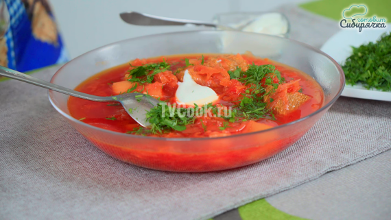 Борщ с говядиной и овощами классический. Борщ с говядиной и овощами классический.