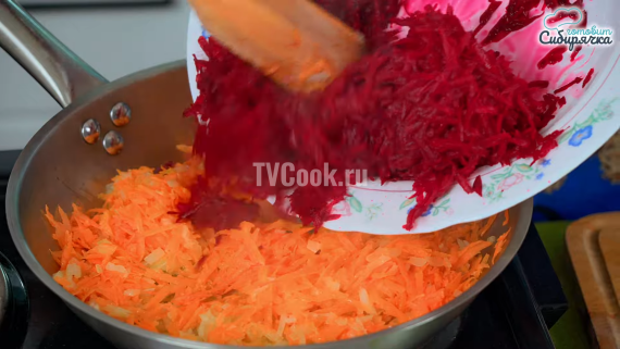 Борщ с говядиной и овощами классический. Борщ с говядиной и овощами классический.