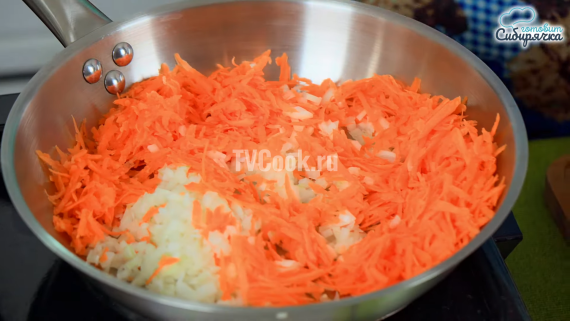 Борщ с говядиной и овощами классический. Борщ с говядиной и овощами классический.