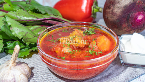 Борщ с говядиной и овощами классический. Борщ с говядиной и овощами классический.