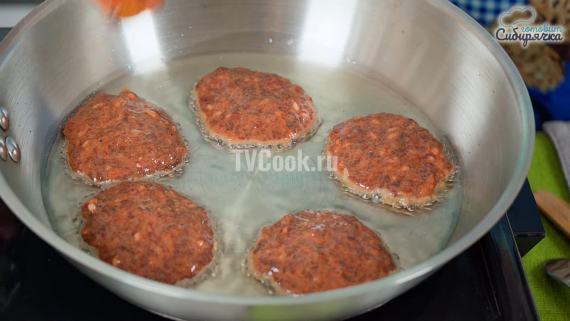 Печеночные оладьи со сметаной и рисом Печеночные оладьи со сметаной и рисом
