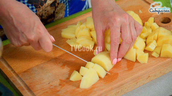 Рассольник с говядиной и перловкой по-сибирски Рассольник с говядиной и перловкой по-сибирски