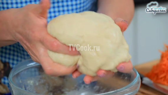 Сдобные пирожки с капустой в духовке Сдобные пирожки с капустой в духовке