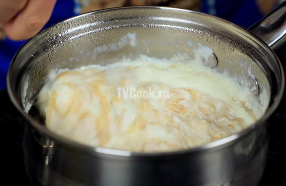Слоеный торт Наполеон классический Слоеный торт Наполеон классический