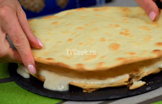 Слоеный торт Наполеон классический Слоеный торт Наполеон классический
