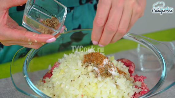 Манты из заварного теста с мясным фаршем Манты из заварного теста с мясным фаршем