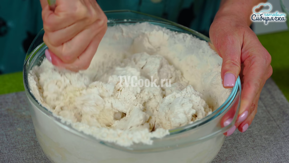 Манты из заварного теста с мясным фаршем Манты из заварного теста с мясным фаршем