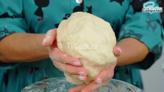 Манты из заварного теста с мясным фаршем Манты из заварного теста с мясным фаршем
