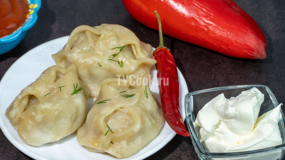 Манты из заварного теста с мясным фаршем Манты из заварного теста с мясным фаршем