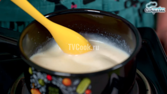Творожно-ягодный торт без выпечки Творожно-ягодный торт без выпечки