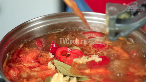 Суп-шурпа из баранины с овощами и специями Суп-шурпа из баранины с овощами и специями
