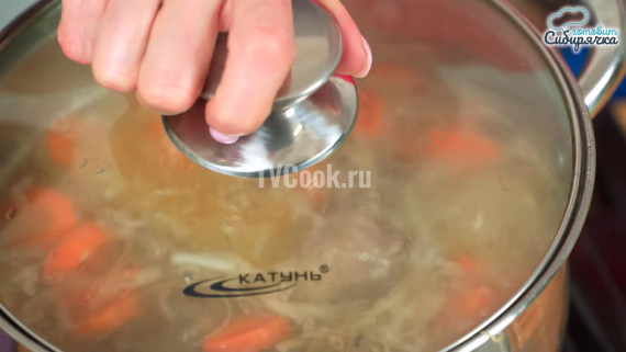Суп-шурпа из баранины с овощами и специями Суп-шурпа из баранины с овощами и специями