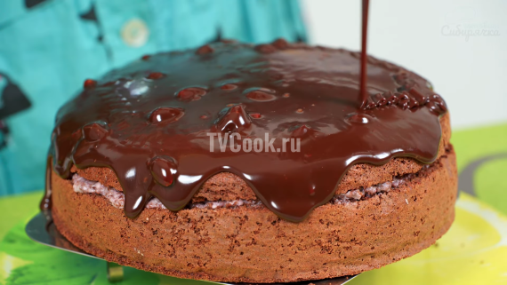 Торт Пьяная вишня с шоколадной глазурью Торт Пьяная вишня с шоколадной глазурью