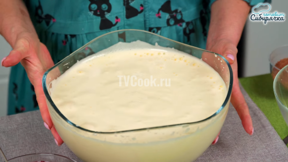 Торт Пьяная вишня с шоколадной глазурью Торт Пьяная вишня с шоколадной глазурью
