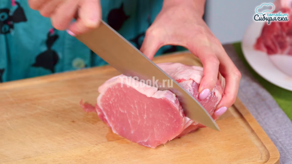 Мясо свинины по французски с помидорами в духовке Мясо свинины по французски с помидорами в духовке