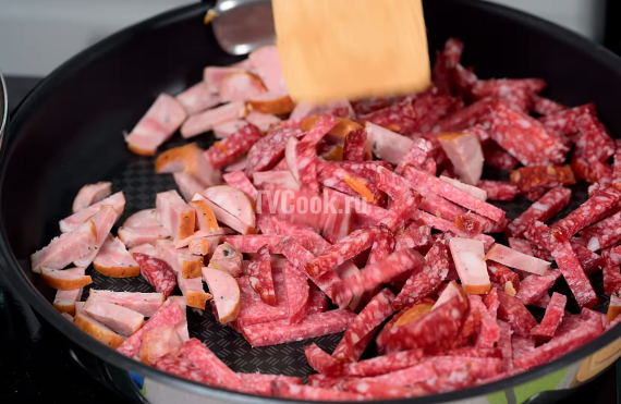 Солянка сборная мясная классическая Солянка сборная мясная классическая