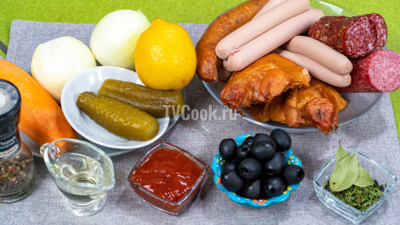 Солянка сборная мясная классическая Солянка сборная мясная классическая
