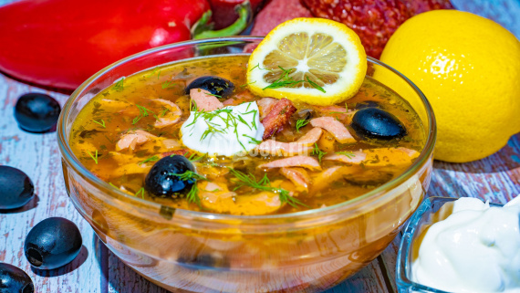 Солянка сборная мясная классическая Солянка сборная мясная классическая