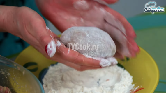 Котлеты с картошкой и фаршем на сковороде Котлеты с картошкой и фаршем на сковороде