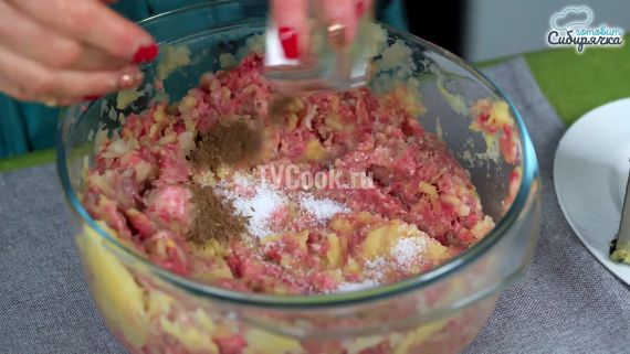 Котлеты с картошкой и фаршем на сковороде Котлеты с картошкой и фаршем на сковороде
