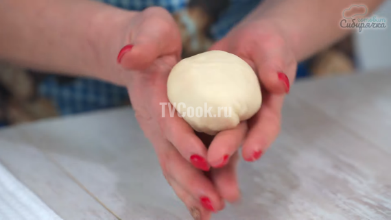 Пирожки с мясом из фарша в духовке Пирожки с мясом из фарша в духовке