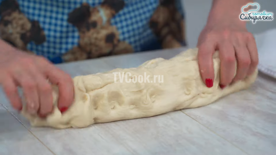 Пирожки с мясом из фарша в духовке Пирожки с мясом из фарша в духовке