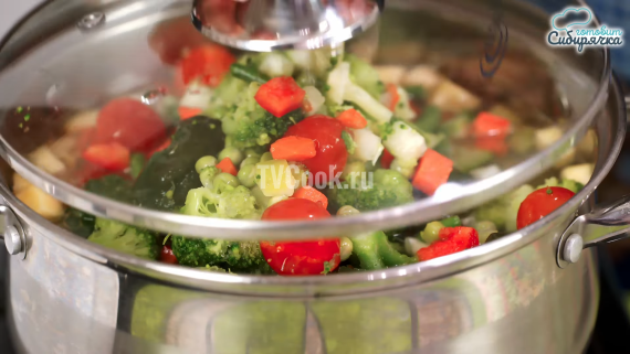 Мясной суп с овощами и тыквой Мясной суп с овощами и тыквой