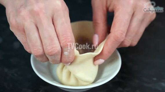 Классические хинкали с мясным фаршем и специями Классические хинкали с мясным фаршем и специями