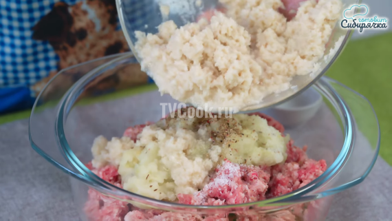 Котлеты из мясного фарша запеченные в духовке Котлеты из мясного фарша запеченные в духовке