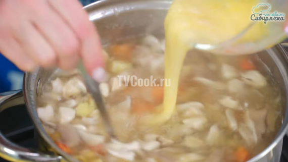 Грибной суп с картофелем и зеленью Грибной суп с картофелем и зеленью