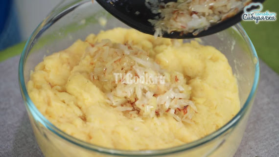 Картофельные котлеты с ветчиной и сыром Картофельные котлеты с ветчиной и сыром