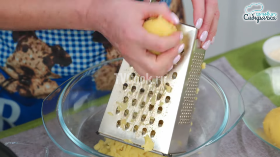 Картофельные котлеты с ветчиной и сыром Картофельные котлеты с ветчиной и сыром