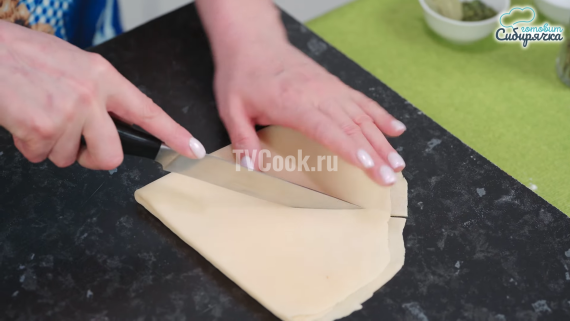 Куриный суп с домашней лапшой и специями Куриный суп с домашней лапшой и специями
