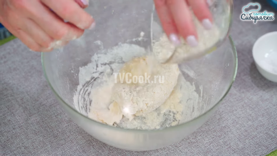 Куриный суп с домашней лапшой и специями Куриный суп с домашней лапшой и специями