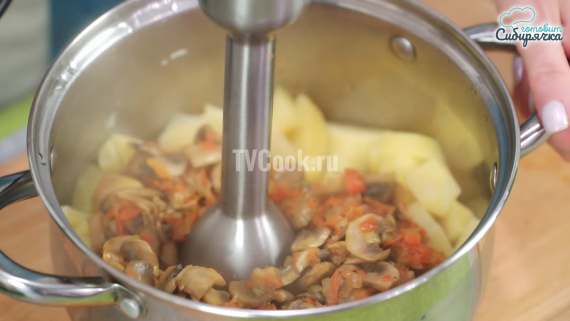 Овощной суп-пюре с грибами Овощной суп-пюре с грибами