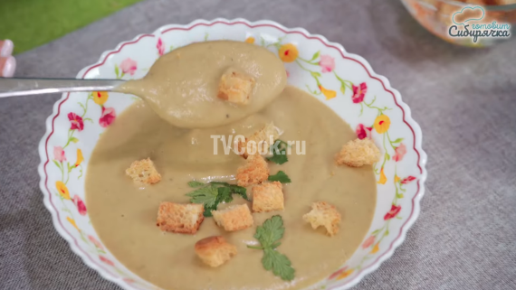 Овощной суп-пюре с грибами Овощной суп-пюре с грибами