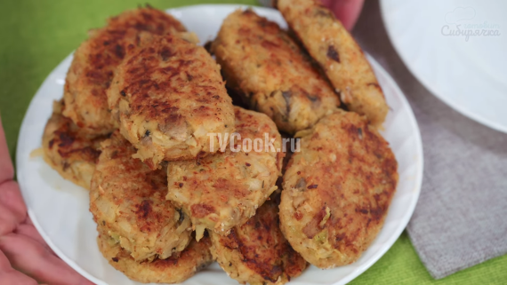 Котлеты из капусты с шампиньонами Котлеты из капусты с шампиньонами