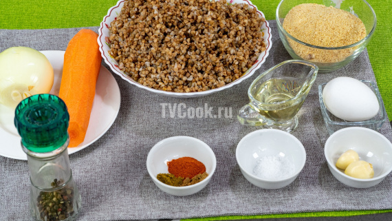 Котлеты из гречки с овощной заправкой Котлеты из гречки с овощной заправкой